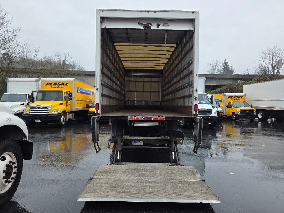 Medium Duty Box Truck-Light and Medium Duty Trucks-International-2020-MV607-Tukwila-WA-196,605\n\t\tmiles-$ 48,250 - Image 9