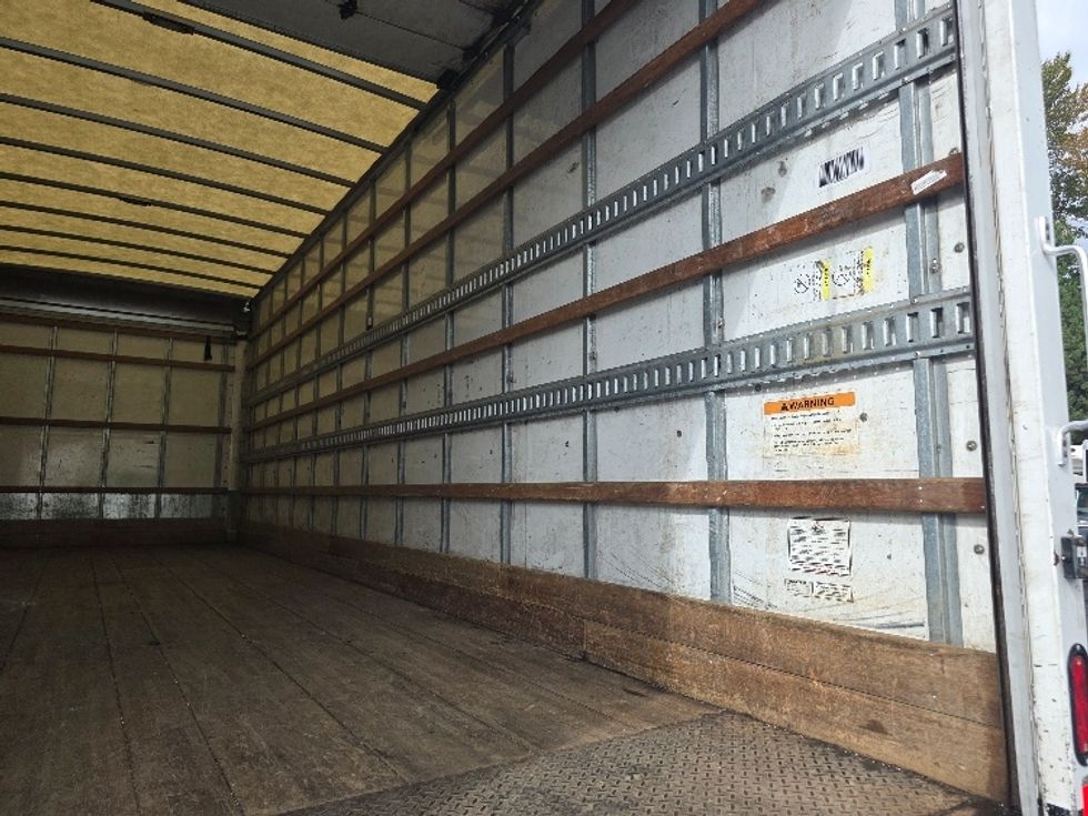 Medium Duty Box Truck-Light and Medium Duty Trucks-International-2020-MV607-Tukwila-WA-198,775\n\t\tmiles-$ 48,000 - Image 12