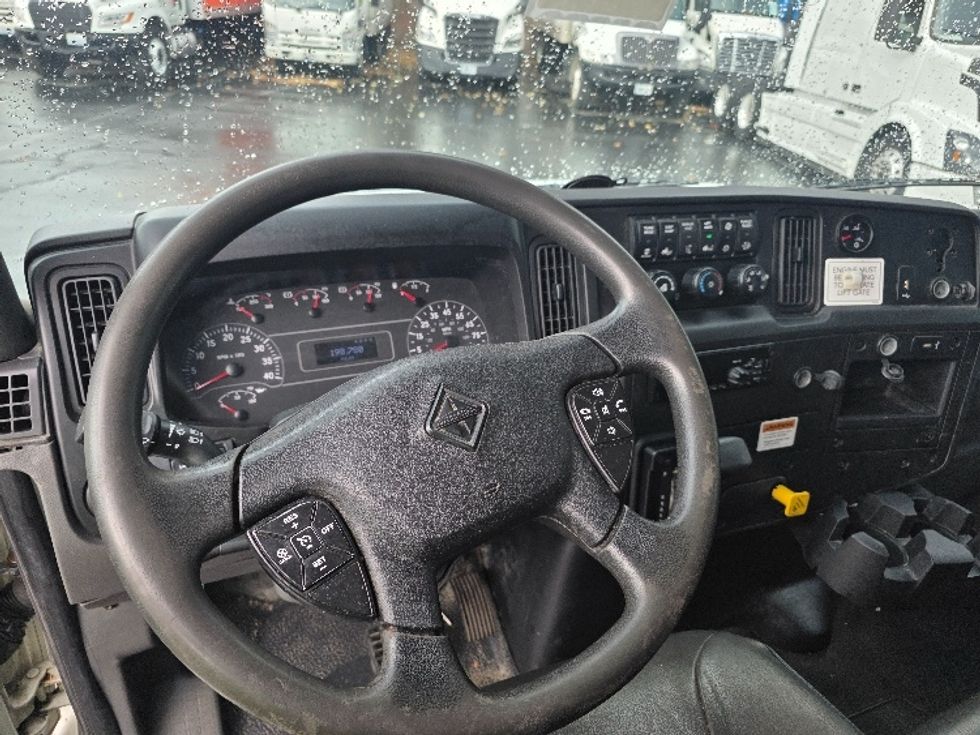 Medium Duty Box Truck-Light and Medium Duty Trucks-International-2020-MV607-Tukwila-WA-198,775\n\t\tmiles-$ 48,000 - Image 18