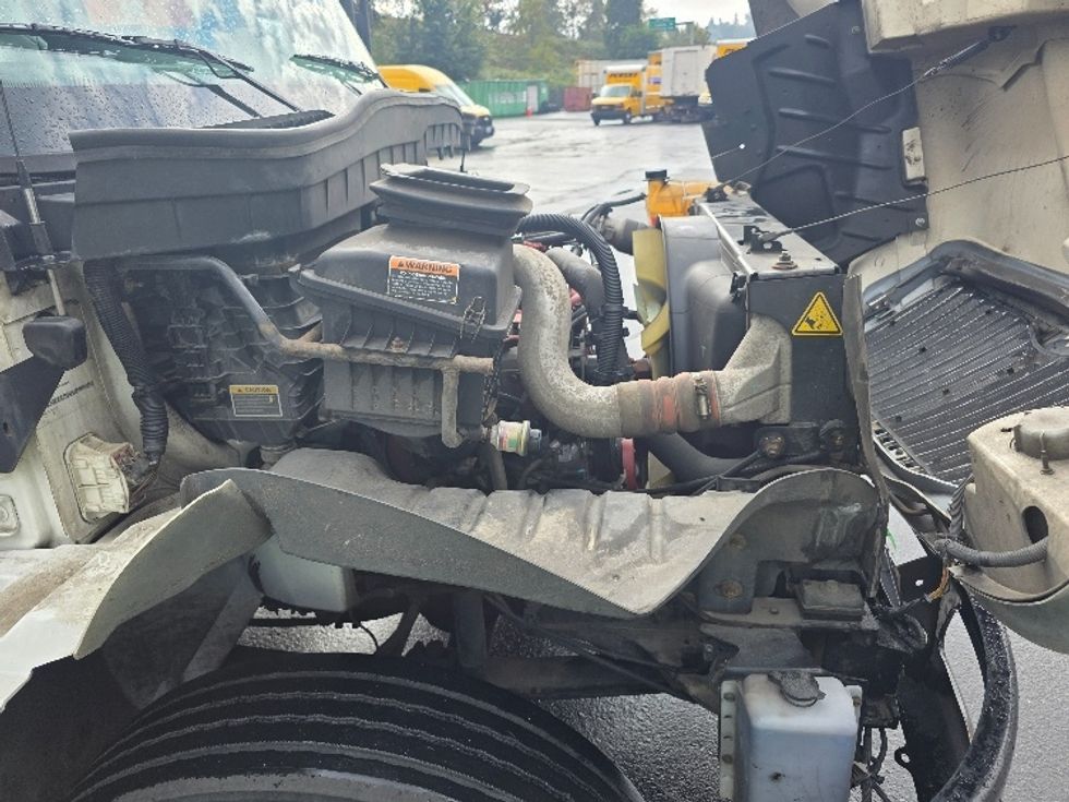 Medium Duty Box Truck-Light and Medium Duty Trucks-International-2020-MV607-Tukwila-WA-198,775\n\t\tmiles-$ 48,000 - Image 22