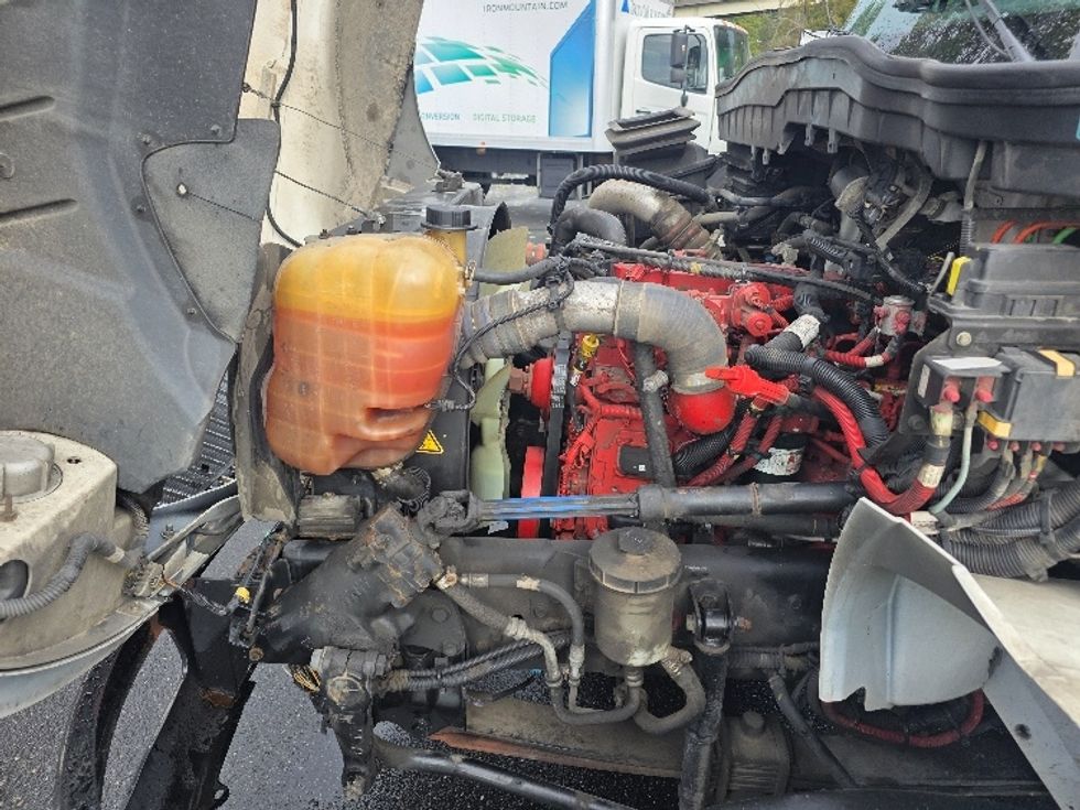 Medium Duty Box Truck-Light and Medium Duty Trucks-International-2020-MV607-Tukwila-WA-198,775\n\t\tmiles-$ 48,000 - Image 23