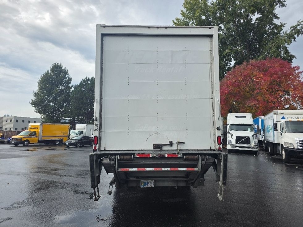 Medium Duty Box Truck-Light and Medium Duty Trucks-International-2020-MV607-Tukwila-WA-198,775\n\t\tmiles-$ 48,000 - Image 7
