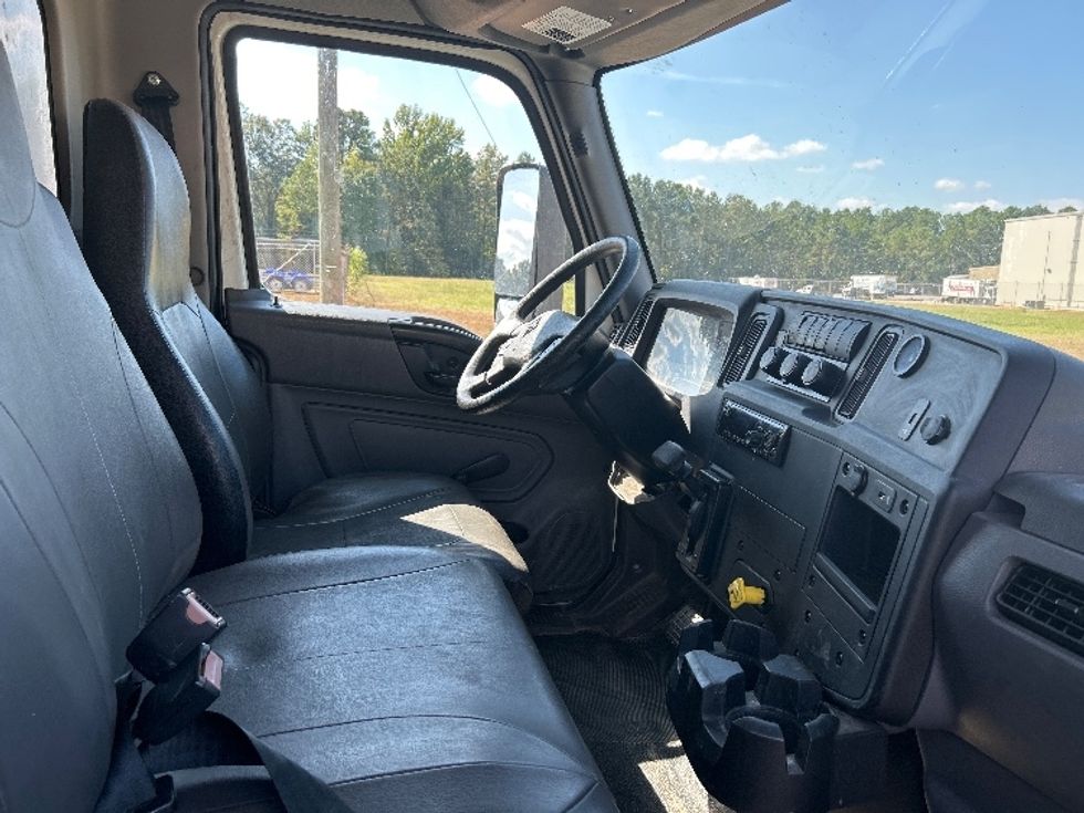 Medium Duty Box Truck-Light and Medium Duty Trucks-International-2020-MV607-Tuscaloosa-AL-126,722\n\t\tmiles-$ 58,250 - Image 21