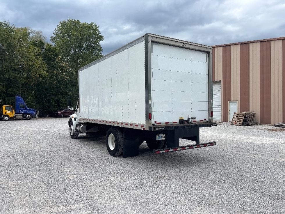 Medium Duty Box Truck-Light and Medium Duty Trucks-International-2020-MV607-Valparaiso-IN-144,620\n\t\tmiles-$ 41,250 - Image 6