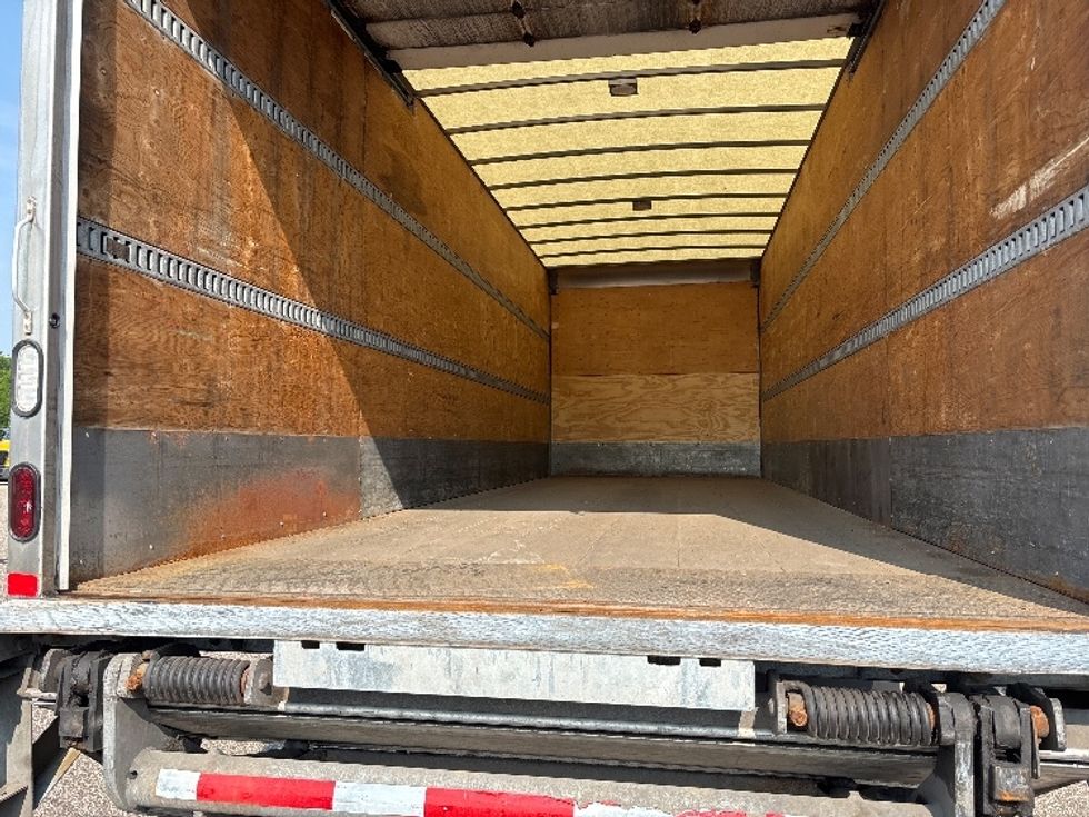 Medium Duty Box Truck-Light and Medium Duty Trucks-International-2020-MV607-Warren-MI-142,284\n\t\tmiles-$ 41,250 - Image 10