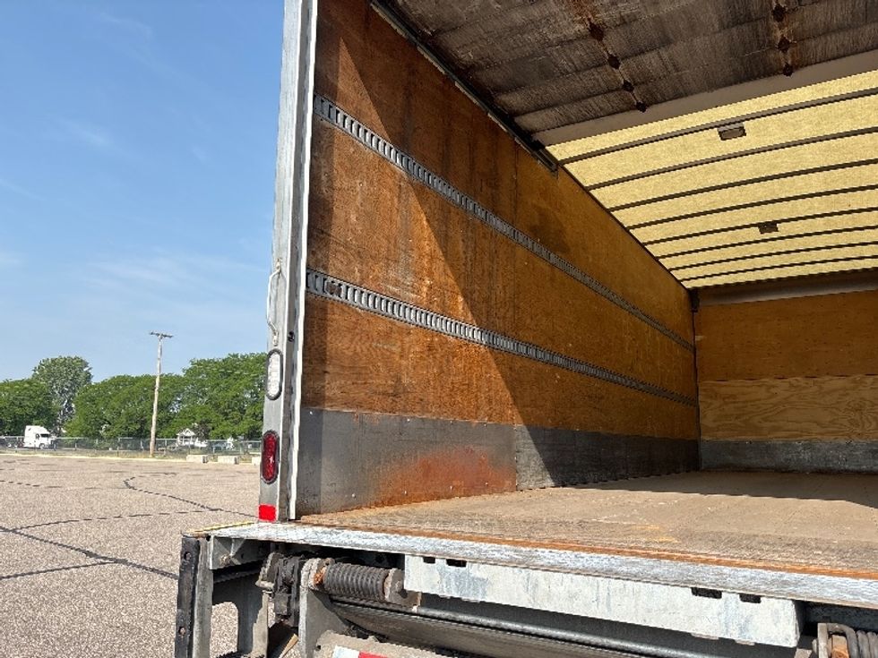 Medium Duty Box Truck-Light and Medium Duty Trucks-International-2020-MV607-Warren-MI-142,284\n\t\tmiles-$ 41,250 - Image 11
