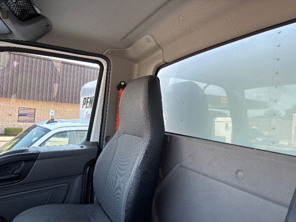 Medium Duty Box Truck-Light and Medium Duty Trucks-International-2020-MV607-Warren-MI-142,284\n\t\tmiles-$ 41,250 - Image 19