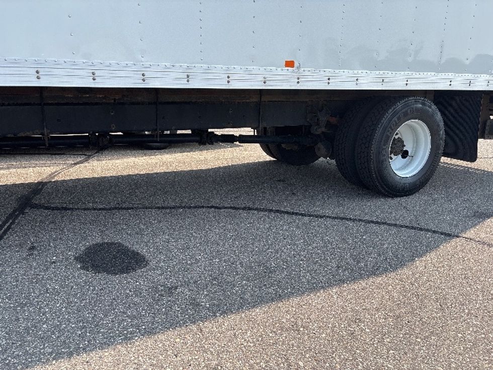 Medium Duty Box Truck-Light and Medium Duty Trucks-International-2020-MV607-Warren-MI-142,284\n\t\tmiles-$ 41,250 - Image 5