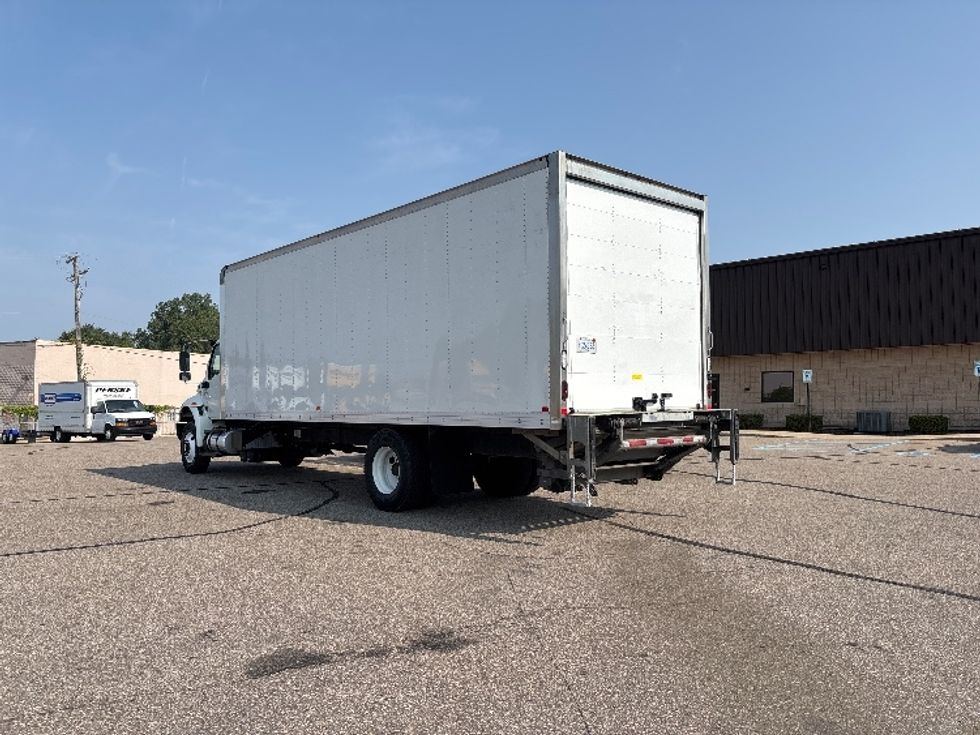 Medium Duty Box Truck-Light and Medium Duty Trucks-International-2020-MV607-Warren-MI-142,284\n\t\tmiles-$ 41,250 - Image 6