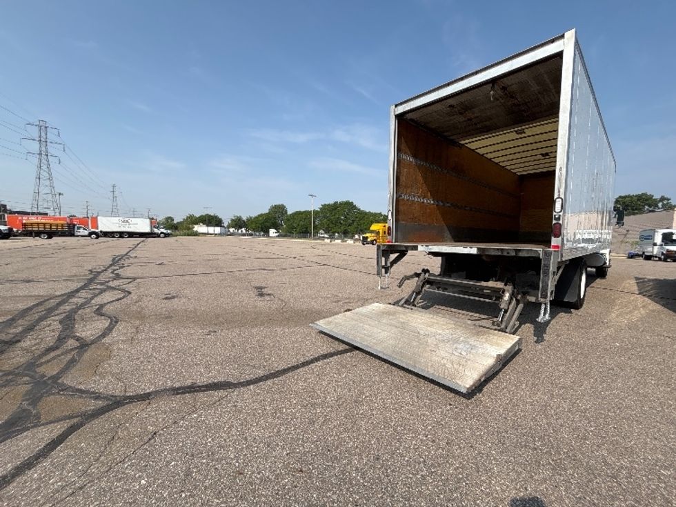 Medium Duty Box Truck-Light and Medium Duty Trucks-International-2020-MV607-Warren-MI-142,284\n\t\tmiles-$ 41,250 - Image 9