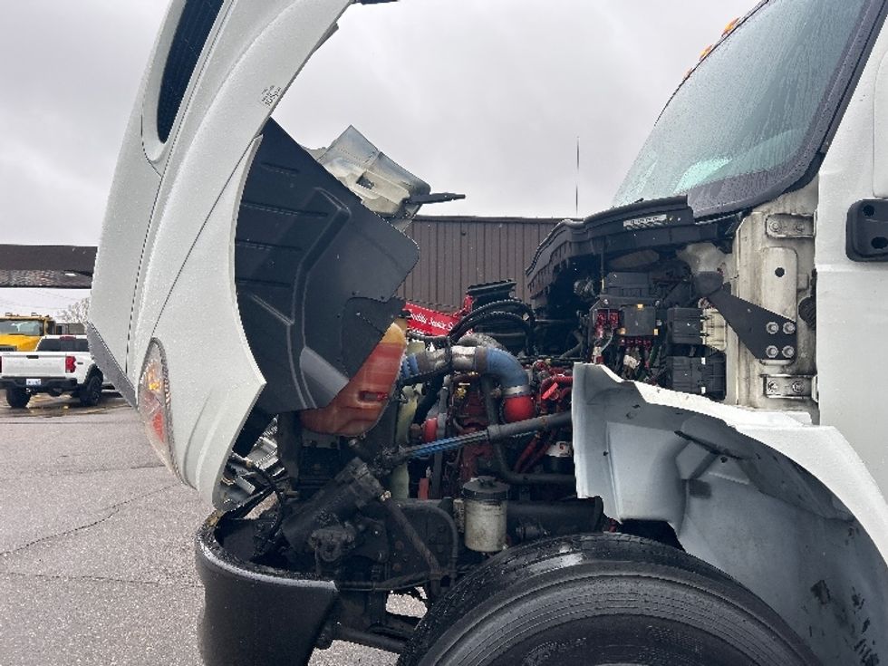 Medium Duty Box Truck-Light and Medium Duty Trucks-International-2020-MV607-Warren-MI-155,353\n\t\tmiles-$ 40,000 - Image 24