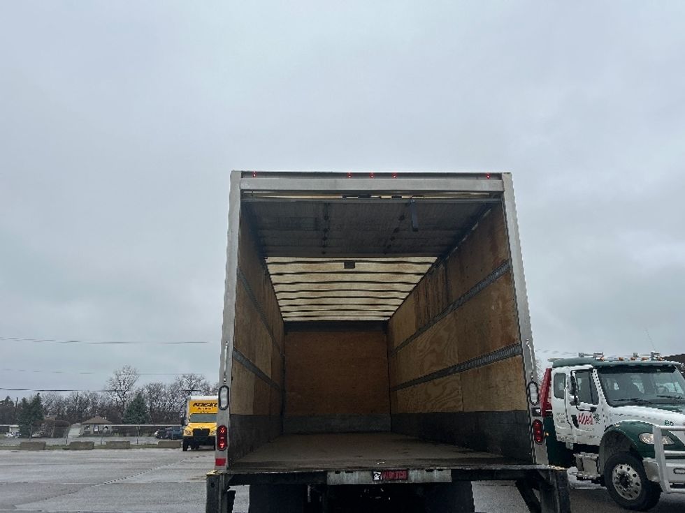 Medium Duty Box Truck-Light and Medium Duty Trucks-International-2020-MV607-Warren-MI-155,353\n\t\tmiles-$ 40,000 - Image 9