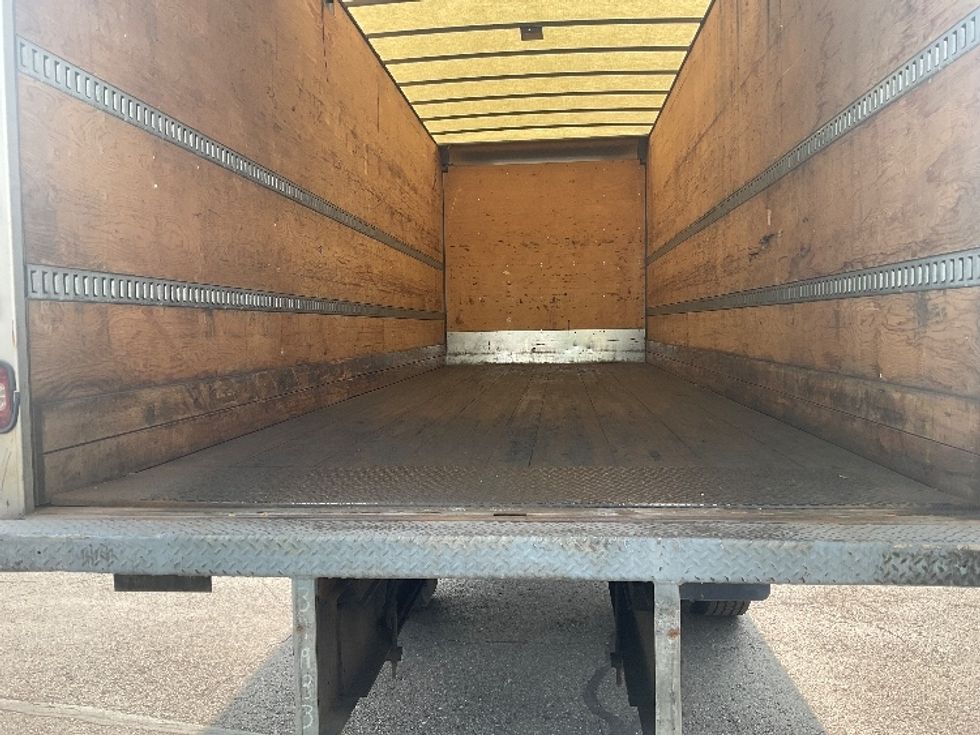 Medium Duty Box Truck-Light and Medium Duty Trucks-International-2020-MV607-Warren-MI-173,090\n\t\tmiles-$ 45,500 - Image 10