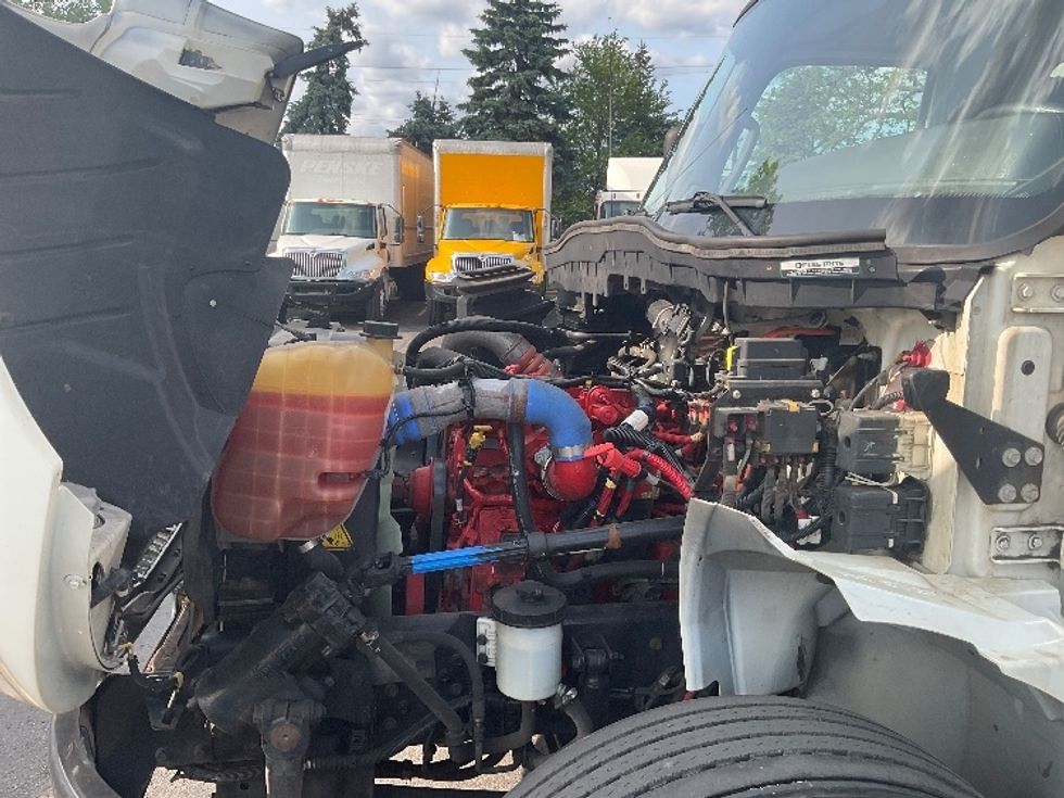 Medium Duty Box Truck-Light and Medium Duty Trucks-International-2020-MV607-Warren-MI-173,090\n\t\tmiles-$ 45,500 - Image 24