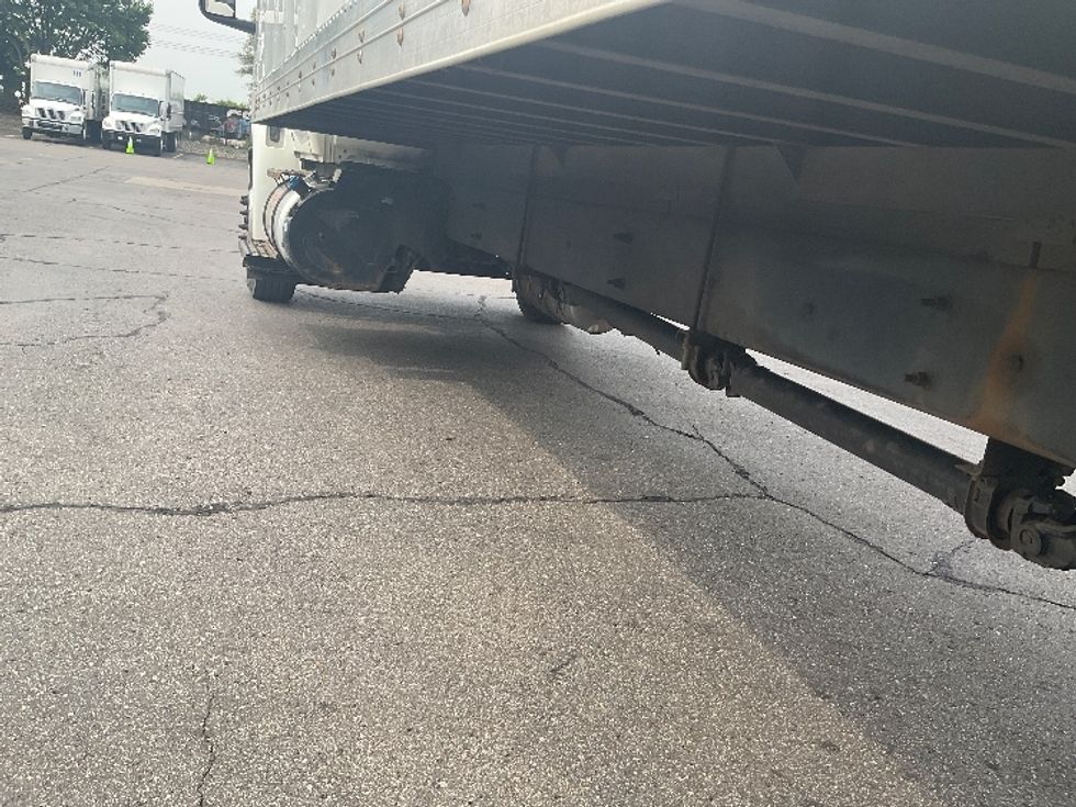 Medium Duty Box Truck-Light and Medium Duty Trucks-International-2020-MV607-Warren-MI-173,090\n\t\tmiles-$ 45,500 - Image 5