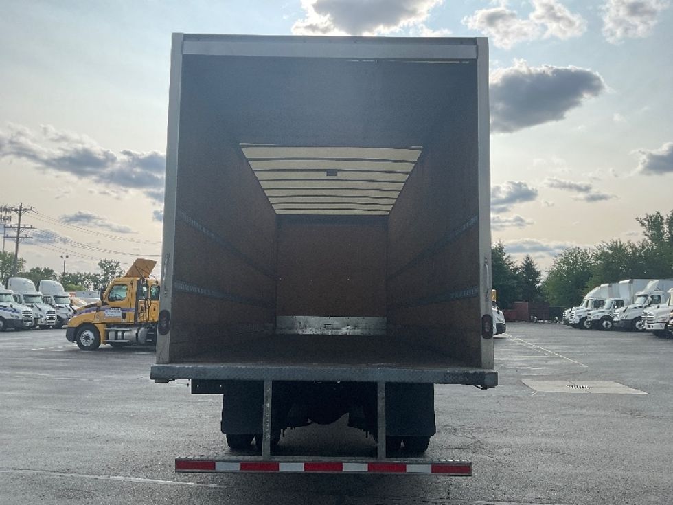 Medium Duty Box Truck-Light and Medium Duty Trucks-International-2020-MV607-Warren-MI-173,090\n\t\tmiles-$ 45,500 - Image 8