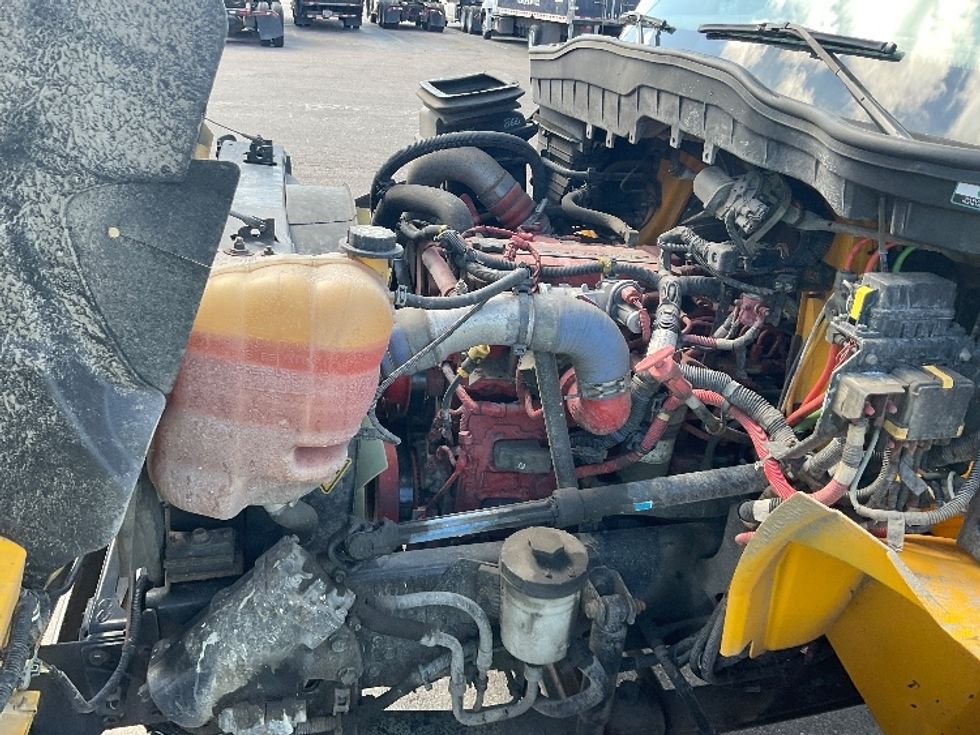 Medium Duty Box Truck-Light and Medium Duty Trucks-International-2020-MV607-Warren-MI-176,837\n\t\tmiles-$ 44,750 - Image 24