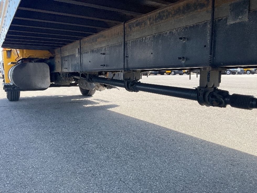 Medium Duty Box Truck-Light and Medium Duty Trucks-International-2020-MV607-Warren-MI-176,837\n\t\tmiles-$ 44,750 - Image 5