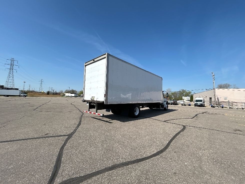 Medium Duty Box Truck-Light and Medium Duty Trucks-International-2020-MV607-Warren-MI-196,578\n\t\tmiles-$ 43,750 - Image 12