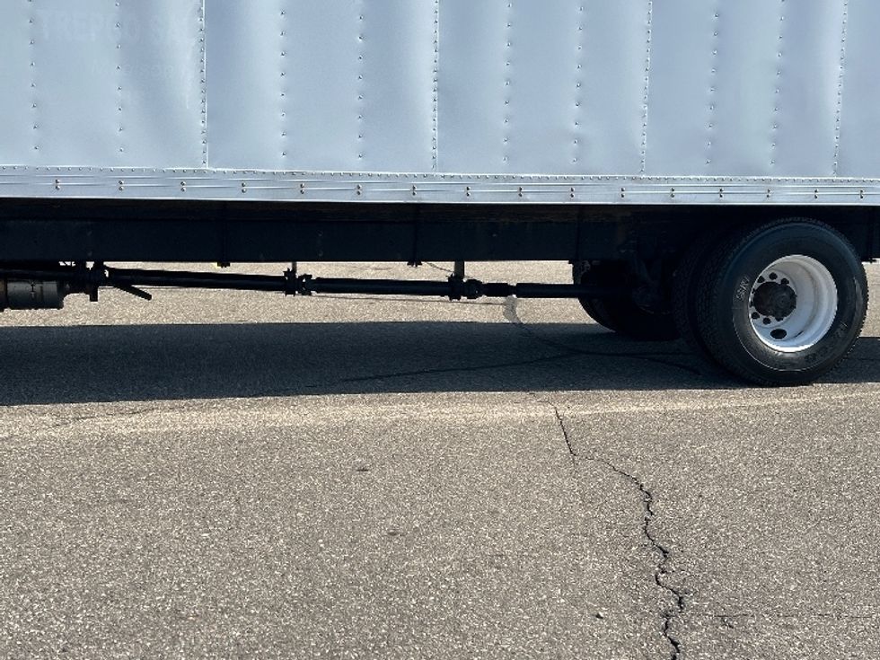 Medium Duty Box Truck-Light and Medium Duty Trucks-International-2020-MV607-Warren-MI-196,578\n\t\tmiles-$ 43,750 - Image 6