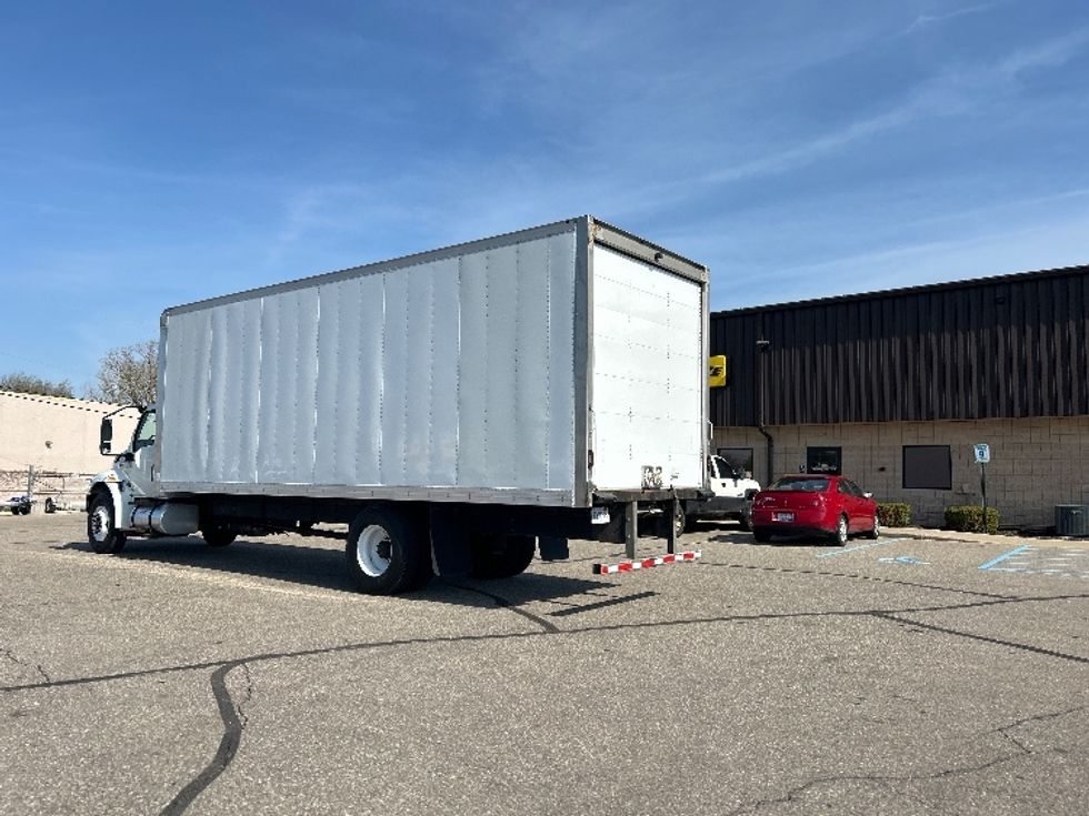 Medium Duty Box Truck-Light and Medium Duty Trucks-International-2020-MV607-Warren-MI-196,578\n\t\tmiles-$ 43,750 - Image 7