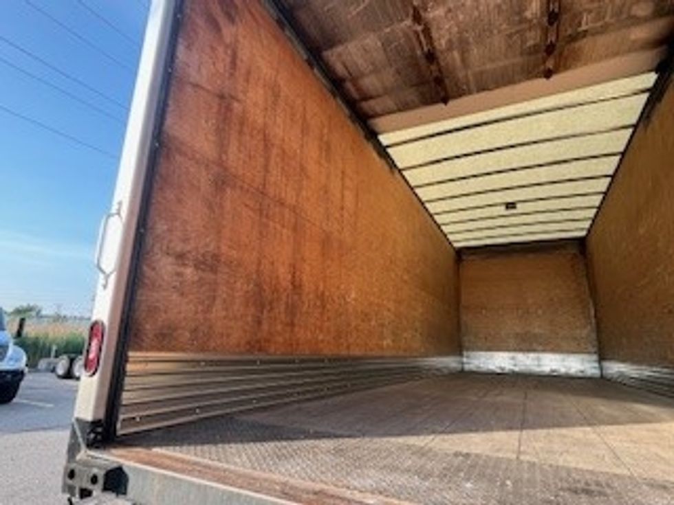 Medium Duty Box Truck-Light and Medium Duty Trucks-International-2020-MV607-Warren-MI-222,795\n\t\tmiles-$ 37,750 - Image 12