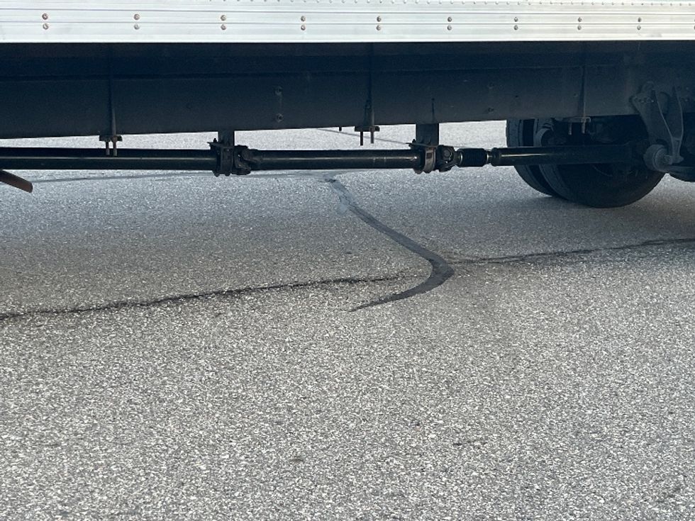 Medium Duty Box Truck-Light and Medium Duty Trucks-International-2020-MV607-Warren-MI-222,795\n\t\tmiles-$ 37,750 - Image 5