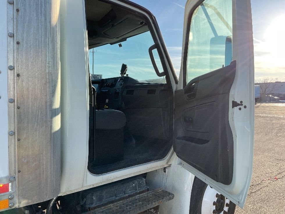 Medium Duty Box Truck-Light and Medium Duty Trucks-International-2020-MV607-Warren-MI-258,354\n\t\tmiles-$ 31,500 - Image 20