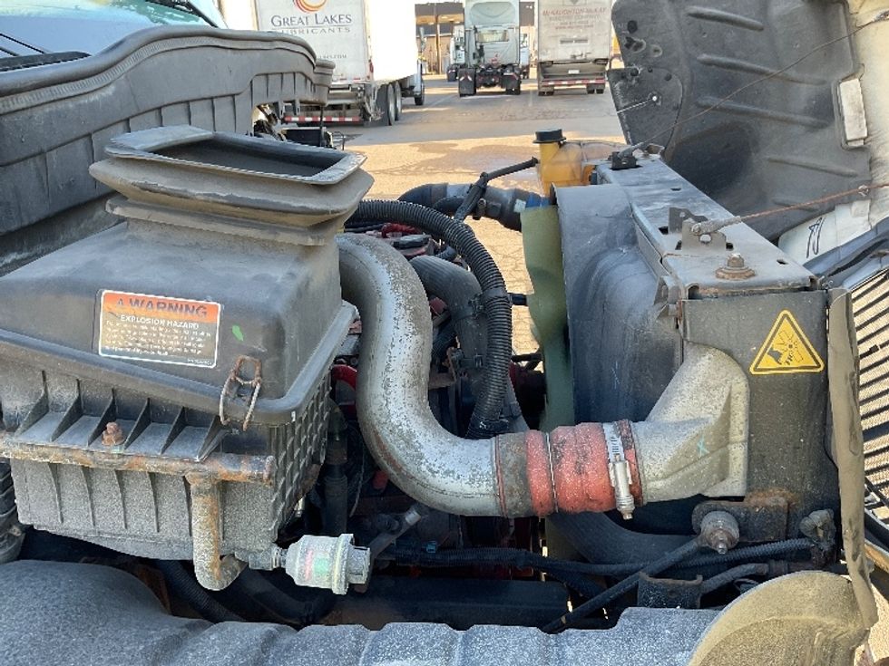 Medium Duty Box Truck-Light and Medium Duty Trucks-International-2020-MV607-Warren-MI-258,354\n\t\tmiles-$ 31,500 - Image 23