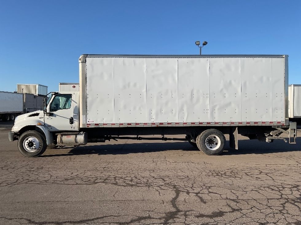 Medium Duty Box Truck-Light and Medium Duty Trucks-International-2020-MV607-Warren-MI-258,354\n\t\tmiles-$ 31,500 - Image 4