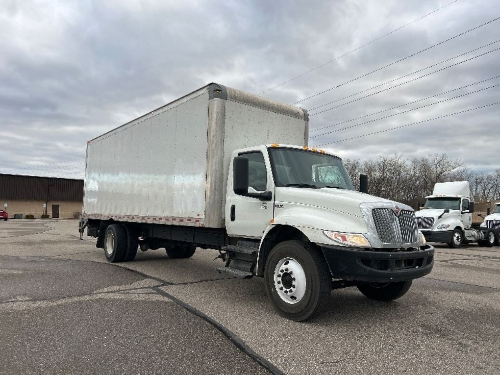 Medium Duty Box Truck-Light and Medium Duty Trucks-International-2020-MV607-Warren-MI-260,927\n\t\tmiles-$ 27,750 - Image 1