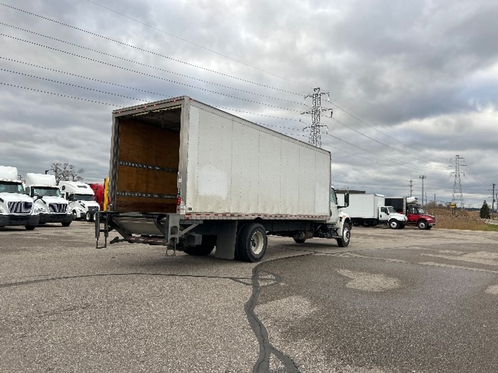 Medium Duty Box Truck-Light and Medium Duty Trucks-International-2020-MV607-Warren-MI-260,927\n\t\tmiles-$ 27,750 - Image 12