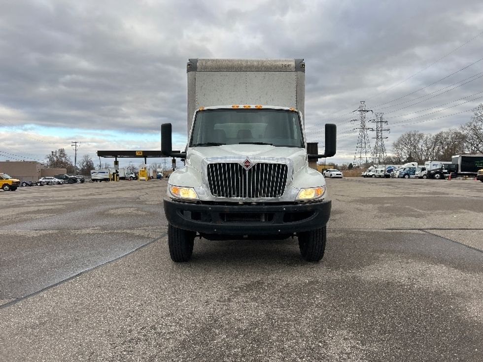 Medium Duty Box Truck-Light and Medium Duty Trucks-International-2020-MV607-Warren-MI-260,927\n\t\tmiles-$ 27,750 - Image 2