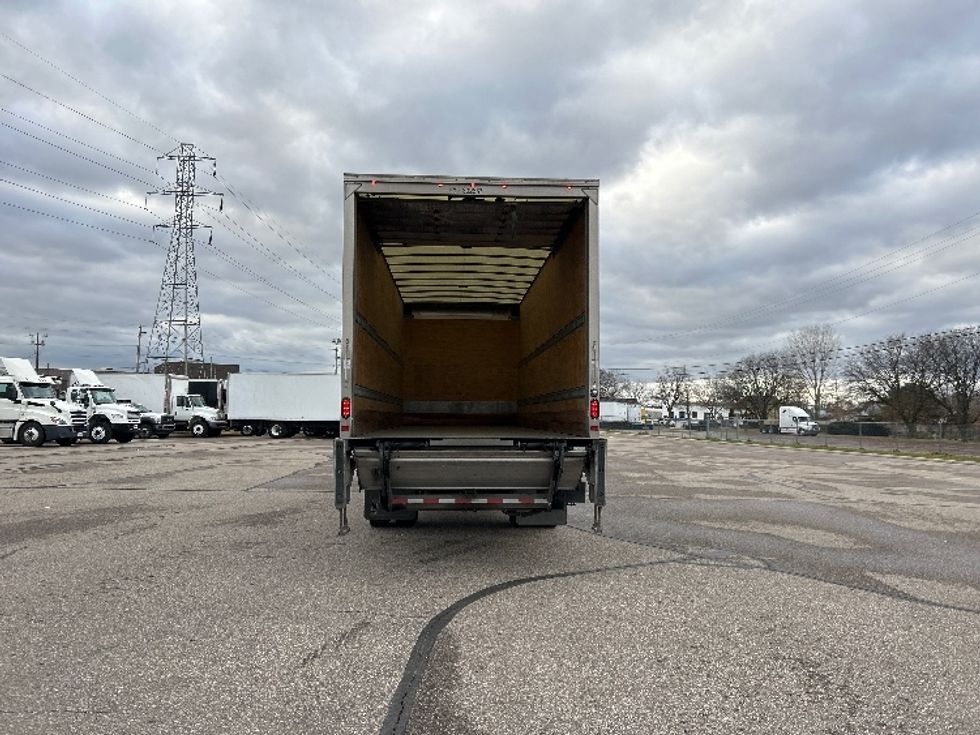 Medium Duty Box Truck-Light and Medium Duty Trucks-International-2020-MV607-Warren-MI-260,927\n\t\tmiles-$ 27,750 - Image 7