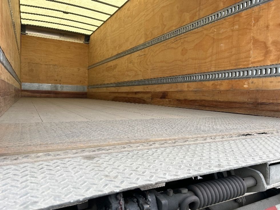 Medium Duty Box Truck-Light and Medium Duty Trucks-International-2020-MV607-Warren-MI-260,927\n\t\tmiles-$ 27,750 - Image 9