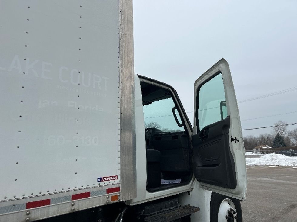 Medium Duty Box Truck-Light and Medium Duty Trucks-International-2020-MV607-Warren-MI-268,217\n\t\tmiles-$ 22,750 - Image 20