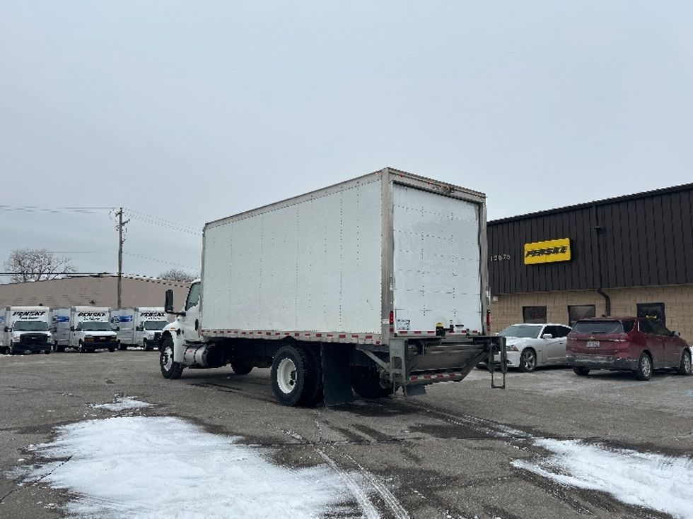 Medium Duty Box Truck-Light and Medium Duty Trucks-International-2020-MV607-Warren-MI-268,217\n\t\tmiles-$ 22,750 - Image 6