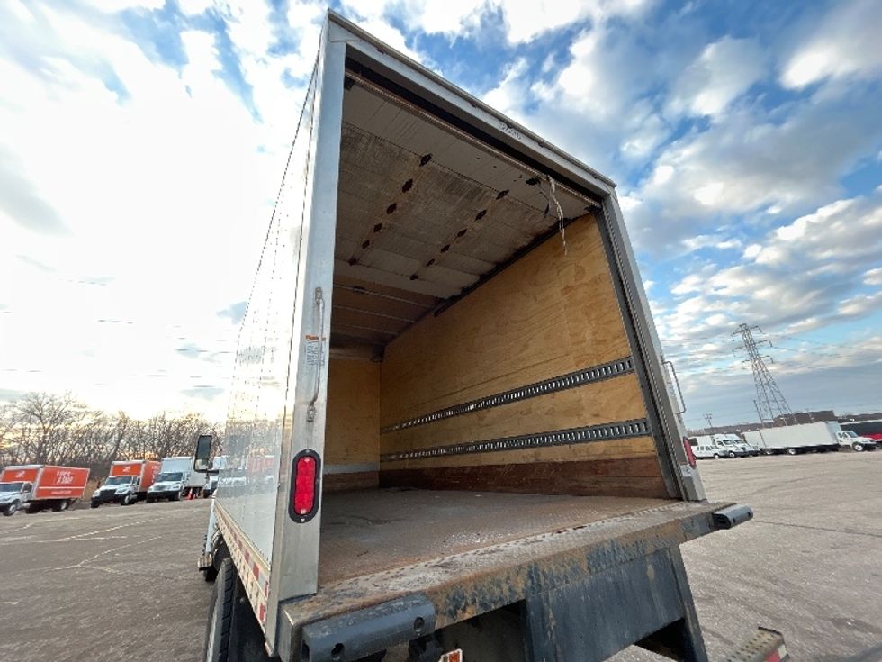 Medium Duty Box Truck-Light and Medium Duty Trucks-International-2020-MV607-Warren-MI-98,903\n\t\tmiles-$ 45,250 - Image 11
