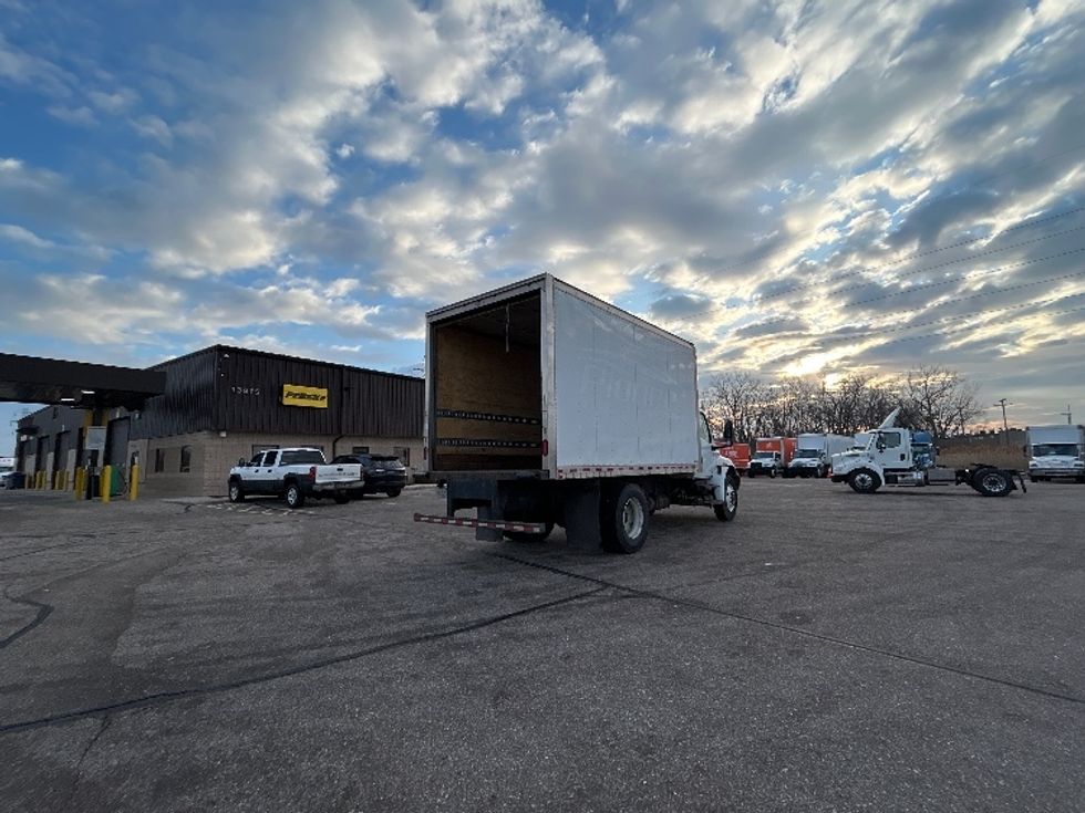 Medium Duty Box Truck-Light and Medium Duty Trucks-International-2020-MV607-Warren-MI-98,903\n\t\tmiles-$ 45,250 - Image 12