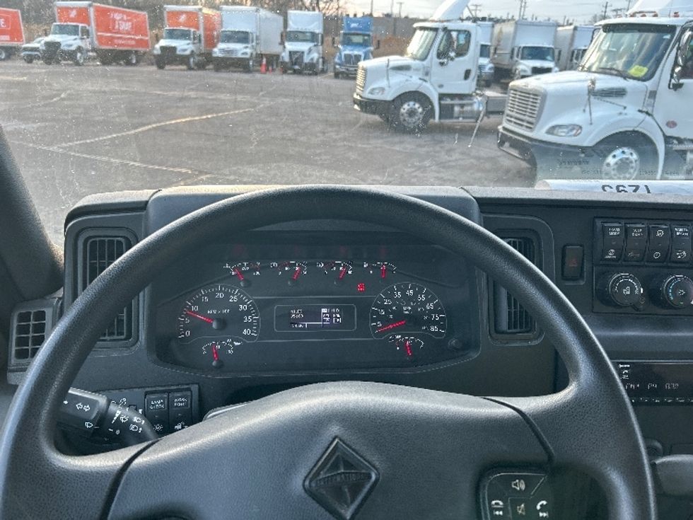 Medium Duty Box Truck-Light and Medium Duty Trucks-International-2020-MV607-Warren-MI-98,903\n\t\tmiles-$ 45,250 - Image 16