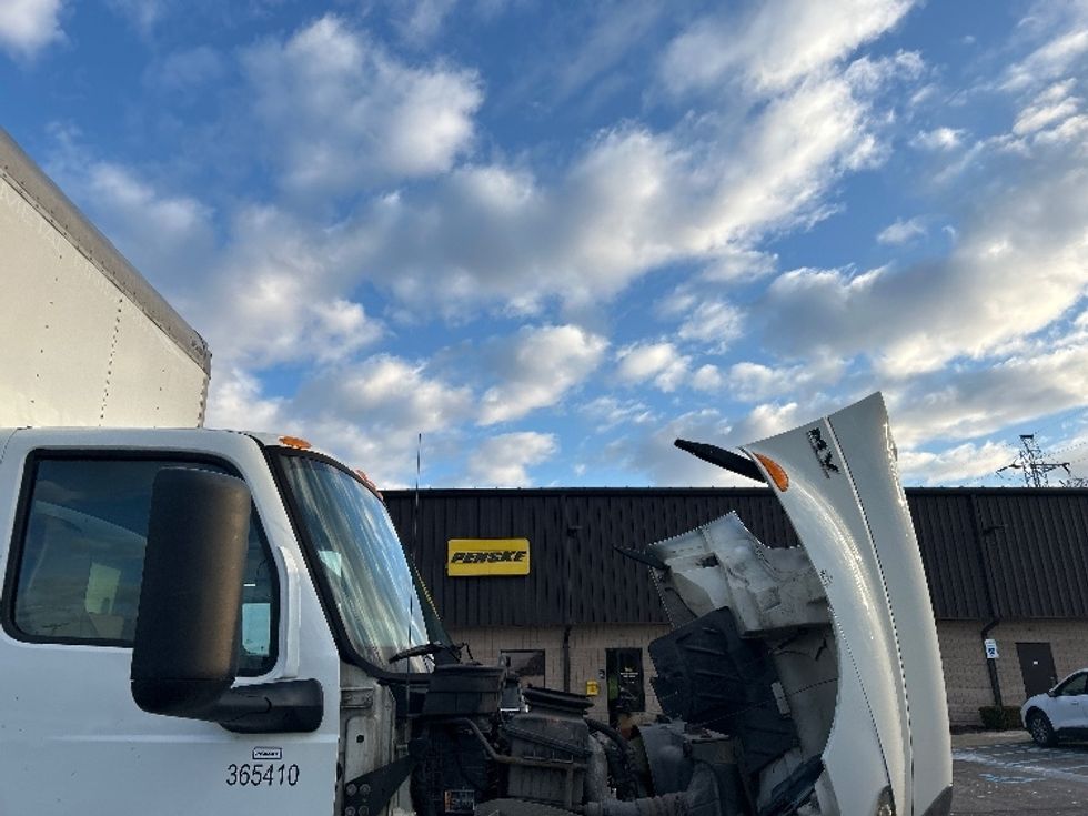 Medium Duty Box Truck-Light and Medium Duty Trucks-International-2020-MV607-Warren-MI-98,903\n\t\tmiles-$ 45,250 - Image 22