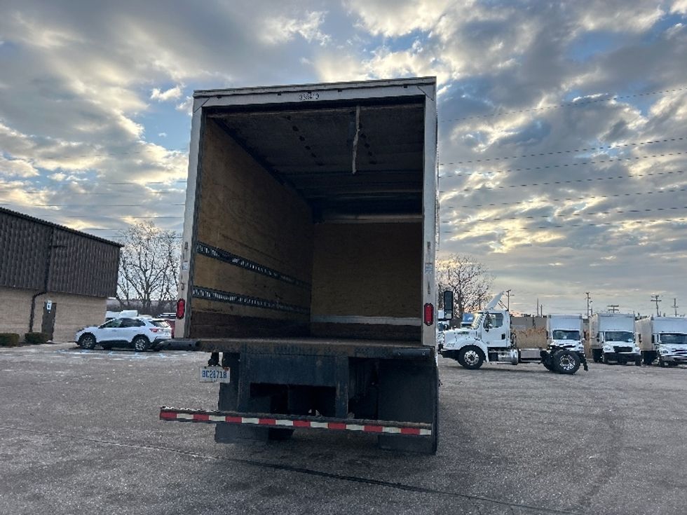 Medium Duty Box Truck-Light and Medium Duty Trucks-International-2020-MV607-Warren-MI-98,903\n\t\tmiles-$ 45,250 - Image 8