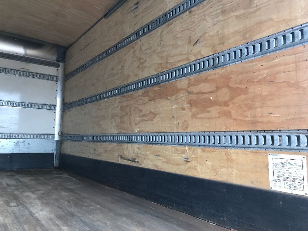 Medium Duty Box Truck-Light and Medium Duty Trucks-International-2020-MV607-Watertown-NY-171,294\n\t\tmiles-$ 36,000 - Image 12