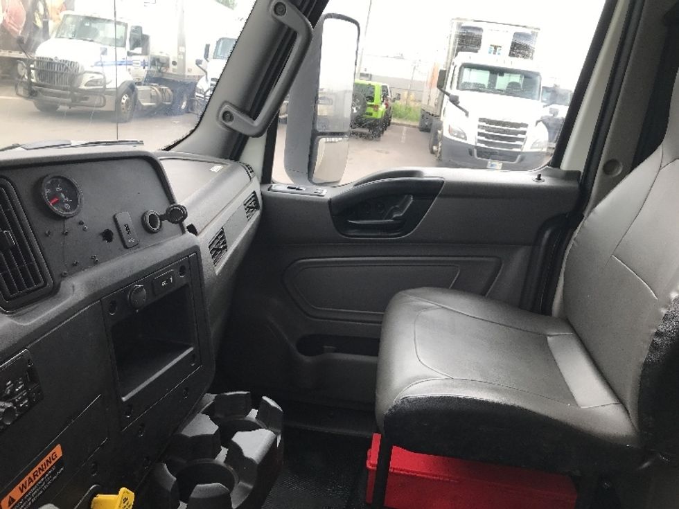 Medium Duty Box Truck-Light and Medium Duty Trucks-International-2020-MV607-Watertown-NY-171,294\n\t\tmiles-$ 36,000 - Image 19