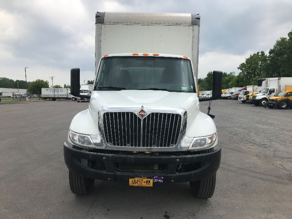 Medium Duty Box Truck-Light and Medium Duty Trucks-International-2020-MV607-Watertown-NY-171,294\n\t\tmiles-$ 36,000 - Image 2