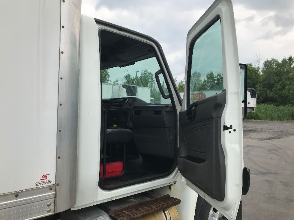 Medium Duty Box Truck-Light and Medium Duty Trucks-International-2020-MV607-Watertown-NY-171,294\n\t\tmiles-$ 36,000 - Image 20
