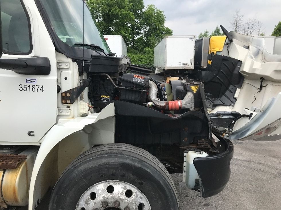 Medium Duty Box Truck-Light and Medium Duty Trucks-International-2020-MV607-Watertown-NY-171,294\n\t\tmiles-$ 36,000 - Image 23