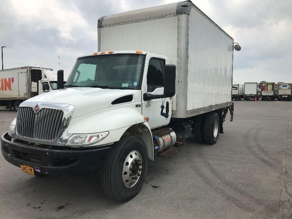 Medium Duty Box Truck-Light and Medium Duty Trucks-International-2020-MV607-Watertown-NY-171,294\n\t\tmiles-$ 36,000 - Image 3