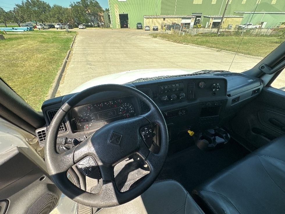 Medium Duty Box Truck-Light and Medium Duty Trucks-International-2020-MV607-Waxahachie-TX-157,996\n\t\tmiles-$ 57,750 - Image 18