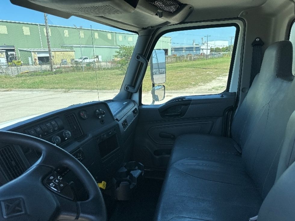 Medium Duty Box Truck-Light and Medium Duty Trucks-International-2020-MV607-Waxahachie-TX-157,996\n\t\tmiles-$ 57,750 - Image 19